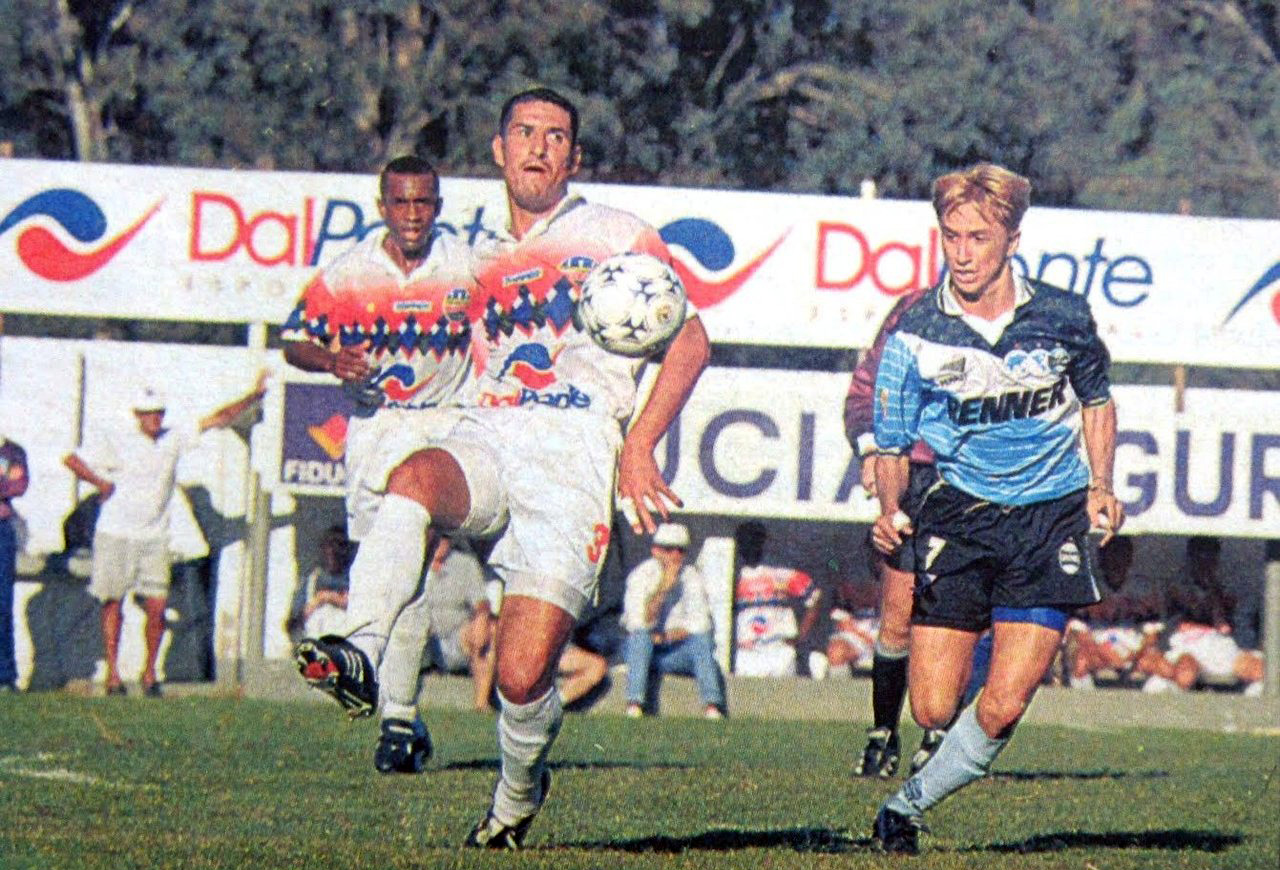 magazine In the mercy of Celsius Camisas – quarta 1996 | Grêmio1983